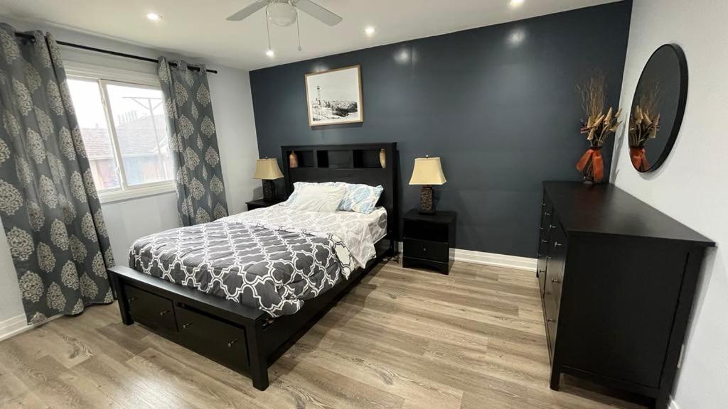 Spectacular 3 Bedroom 2 Wr House - Close To Airport Toronto Exterior foto